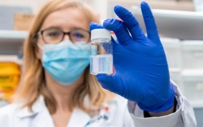 Diseñan nanocápsulas con microARN para introducirlo en las células y tratar enfermedades como el cáncer